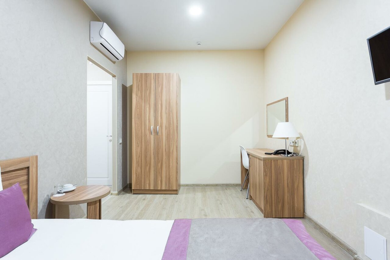 Гостиница 7 Холмов Киров-83