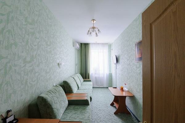 Гостиница 7 Холмов Киров-90