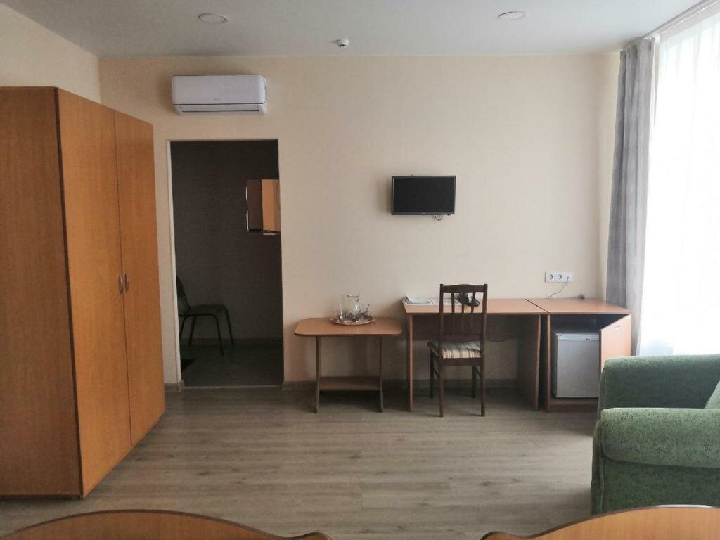 Гостиница 7 Холмов Киров-98