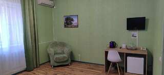 Гостиница 7 Холмов Киров 2-местный номер стандарт с 2 односпальными кроватями-4