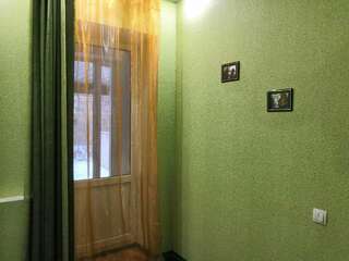 Гостиница 7 Холмов Киров Одноместный номер с балконом-4