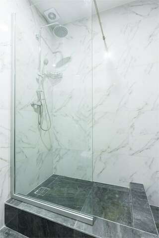 Гостиница 7 Холмов Киров Улучшенный двухместный номер с 1 кроватью-4