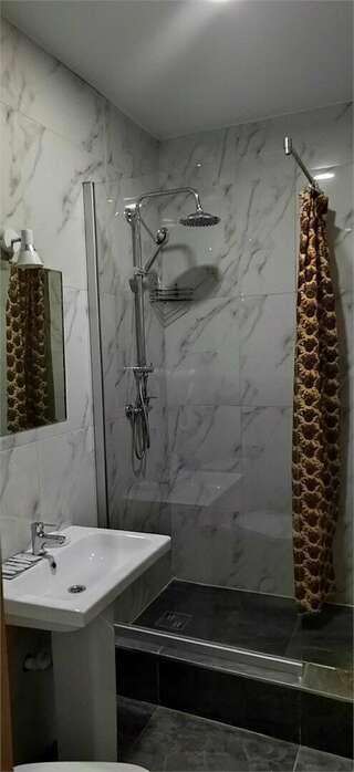 Гостиница 7 Холмов Киров Семейный номер-8