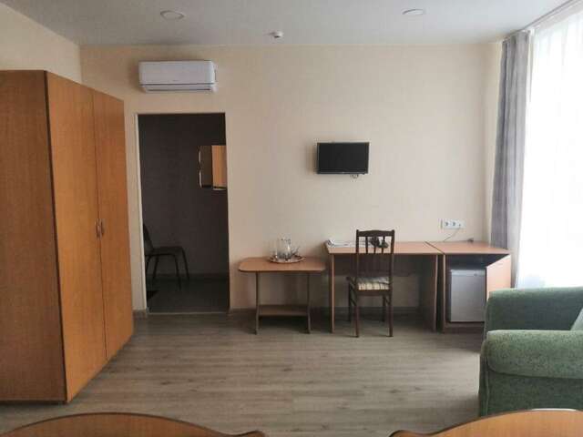 Гостиница 7 Холмов Киров-97