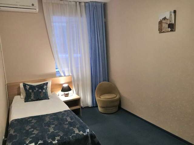 Гостиница 7 Холмов Киров-87